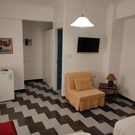 Guest house Ariadni & *